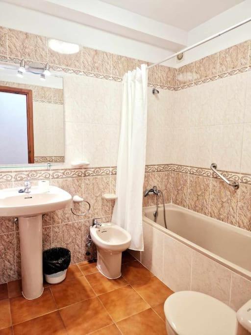 Comfortable Centrally Located Apartment Playa Fanabe Ngoại thất bức ảnh